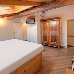 https://locanda-ippopotamo.hotelinveneto.com